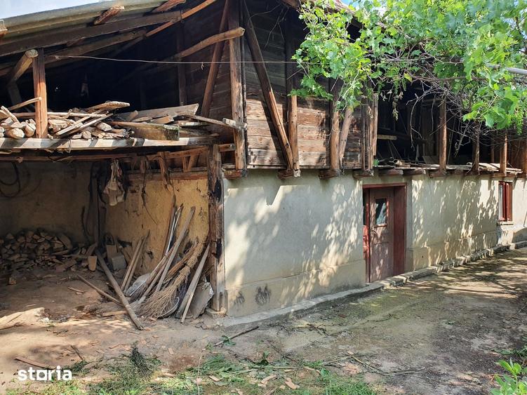 Casă cu 3 camere decomandat cu Teren 730 Mp în Suhaia