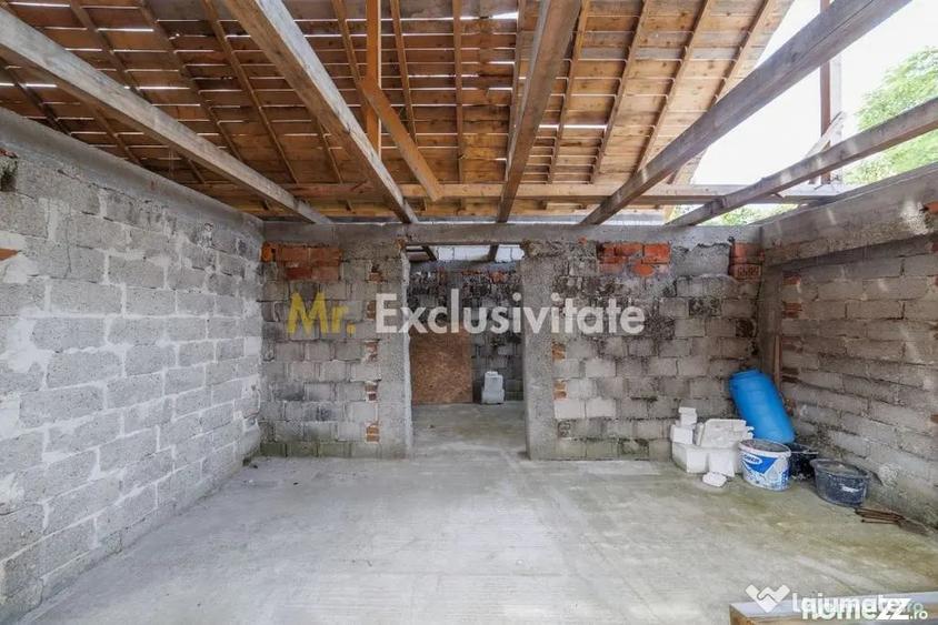 Casă cu 1 camere cu Teren 2140 Mp în Lunca