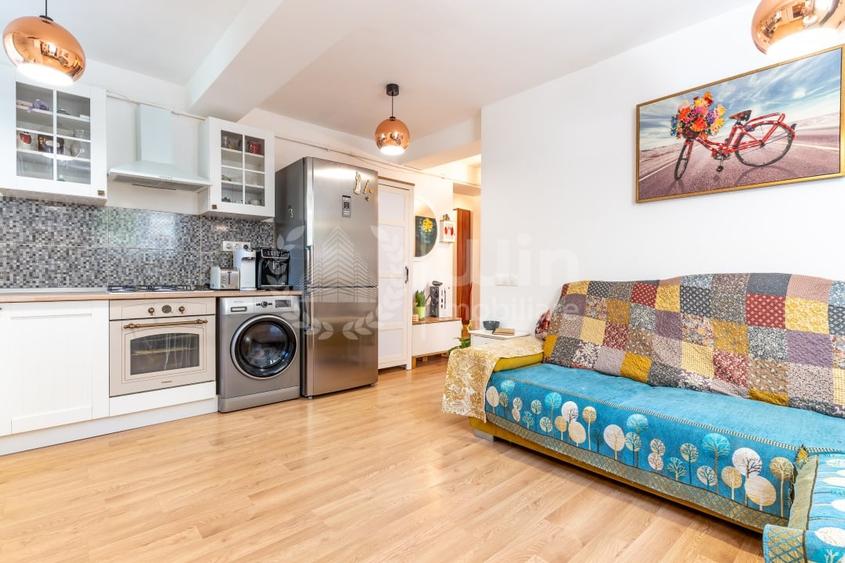 Apartament cu 3 camere semidecomandat, mobilat în Andrei Mureșanu