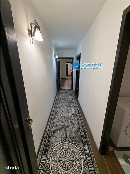 Apartament cu 3 camere în Berceni