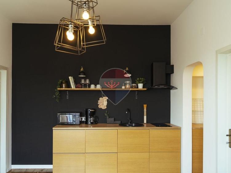 Apartament cu 3 camere decomandat în Universitate