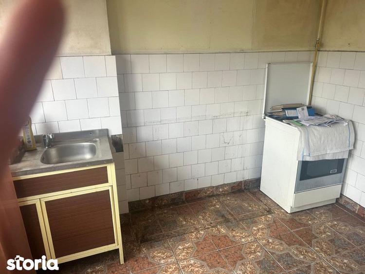 Apartament cu 3 camere în Traian
