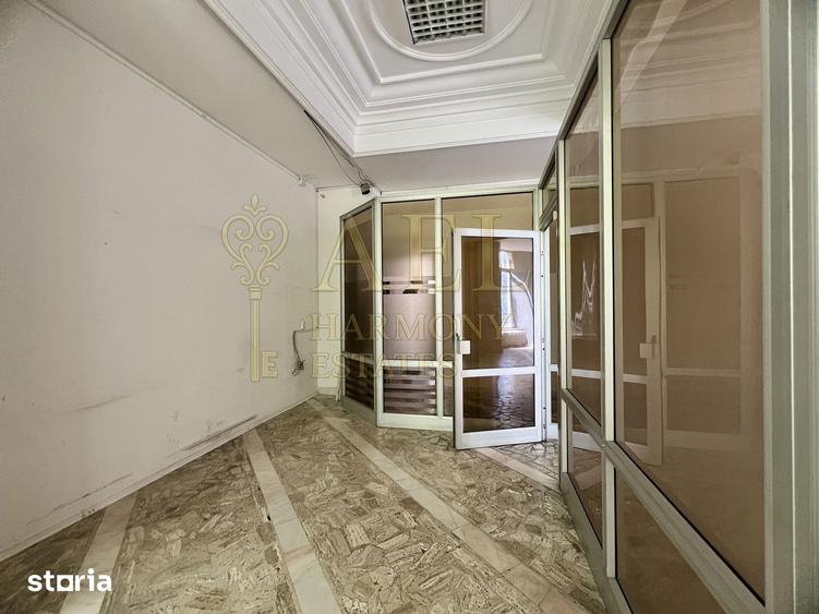 Spațiu comercial, de 211 mp, în Centrul Civic