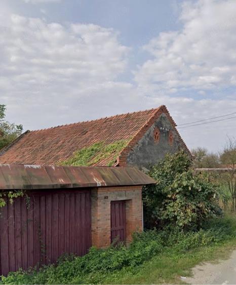 Casă cu Teren 2800 Mp în Răchita