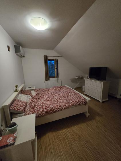 Apartament cu 4 camere decomandat în Horpaz
