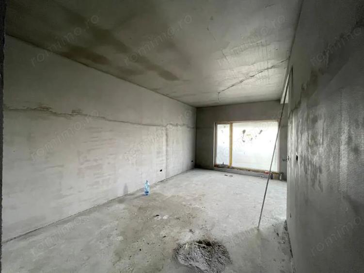 Duplex pe parter - 3 camere -Mosnita Noua - 4