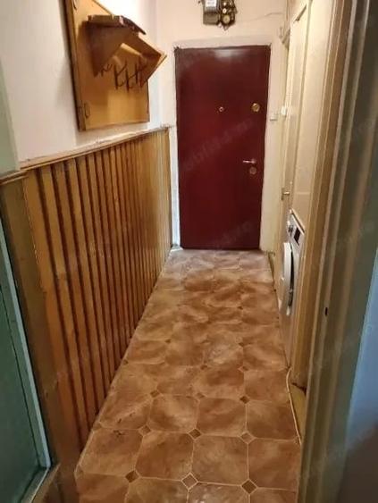 Apartament cu 2 camere semidecomandat în Spitalul Județean