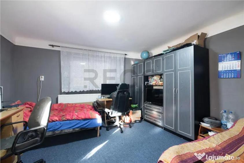 Casă cu 5 camere cu Teren 2900 Mp în Tarcea