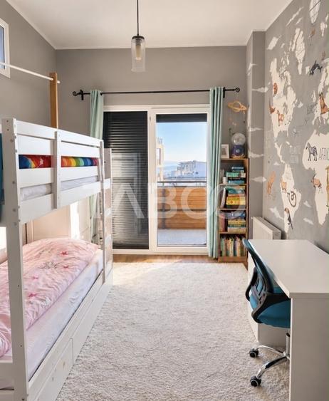 Apartament cu 3 camere semidecomandat, mobilat în Bună Ziua