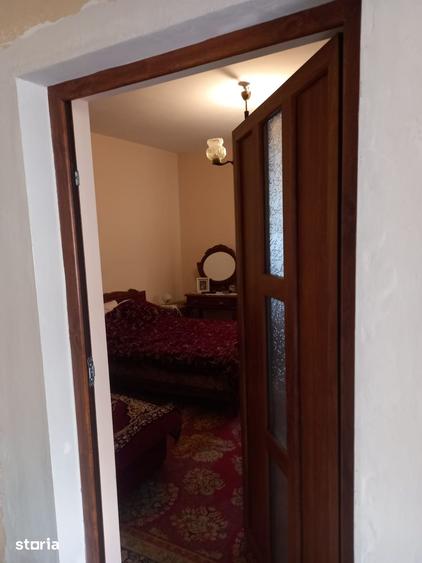 Casă cu 3 camere cu Teren 200 Mp în 23 August