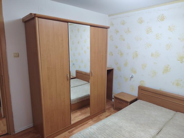 Apartament cu 3 camere decomandat în Bucovina