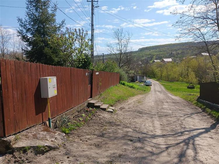 Teren intravilan de 1246 mp, în Rediu