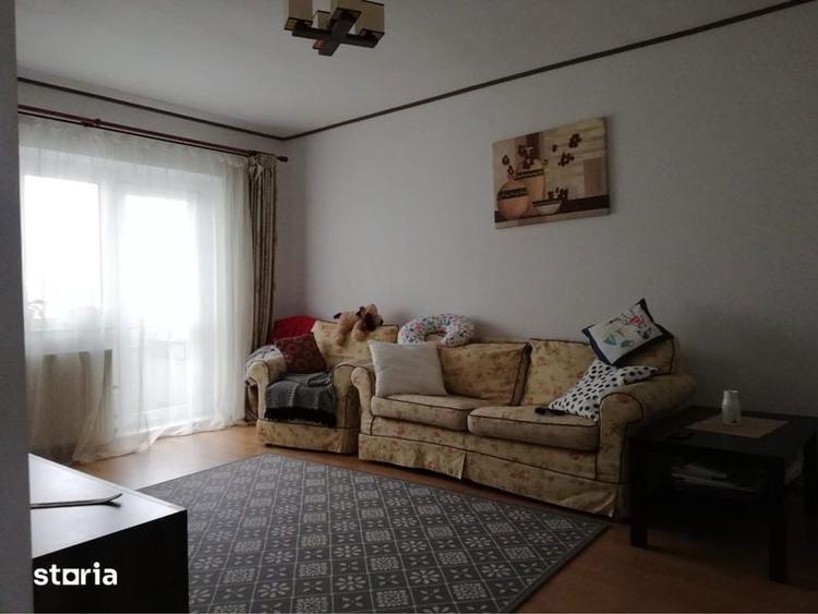 Apartament cu 3 camere decomandat în Cantacuzino