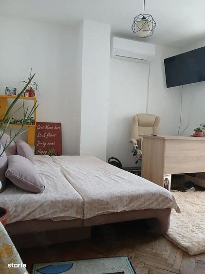 Apartament cu 3 camere decomandat în Anda