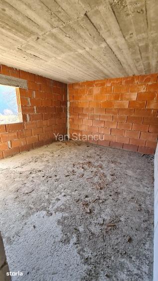 Casa de vanzare in comuna Corbeni, sat Oe?tii Ungureni, jude? Arge?.