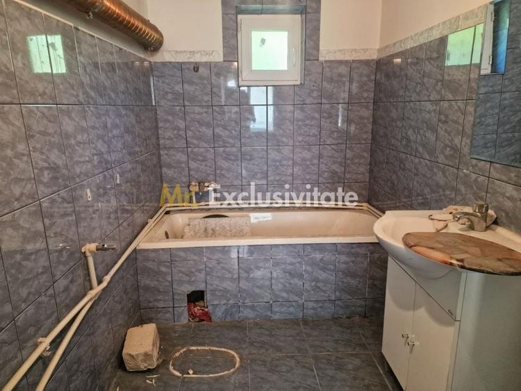 Casă individuală cu 4 camere cu Canalizare în Călinești