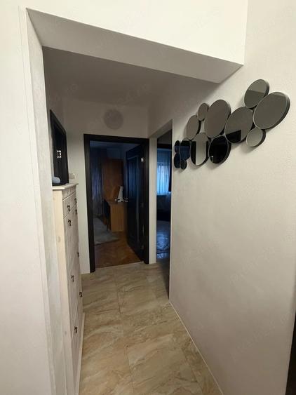 Apartament cu 3 camere decomandat în Ștrand