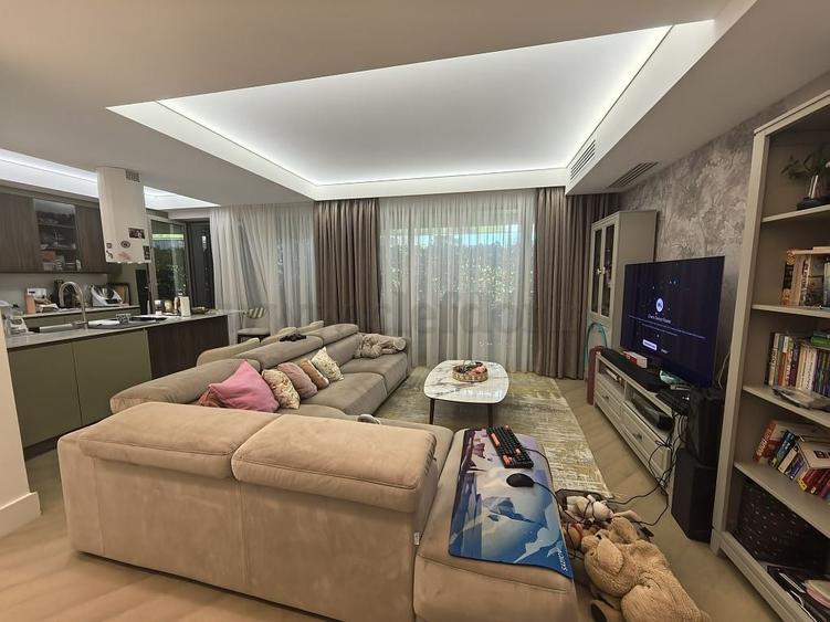 Apartament cu 4 camere decomandat în Iancu Nicolae