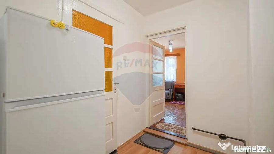 Casă cu 3 camere cu Teren 94 Mp în Schei