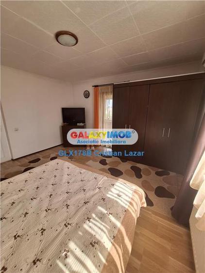 Casă cu 5 camere cu Teren 3190 Mp în Răcari