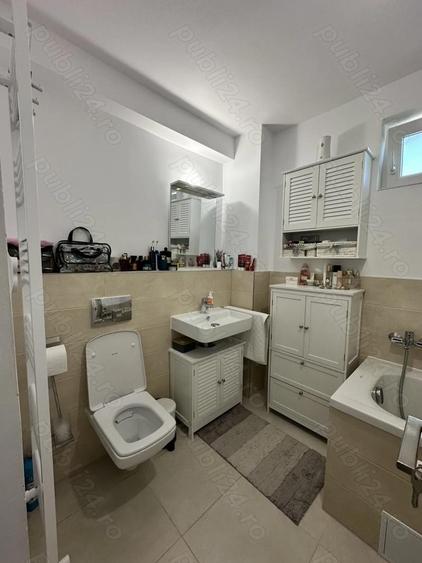 Vand apartament 3 camere, la cheie, mutare imediata ! - 2
