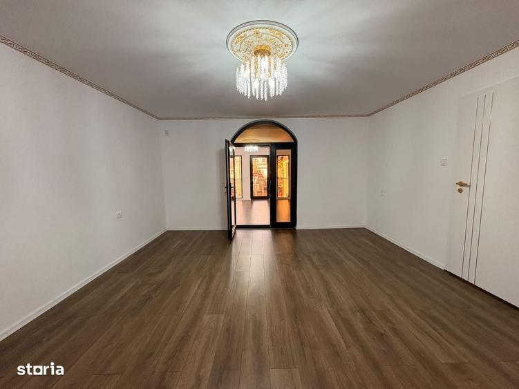 Casă cu 4 camere în Vitan