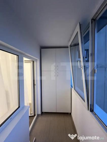 Apartament 3 camere, decomandat, parcare, zona UMF - 9