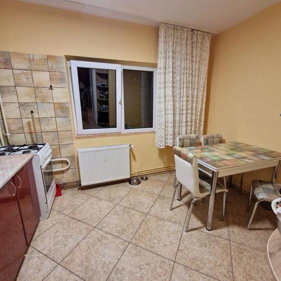 Garsonieră decomandată în 13 Septembrie