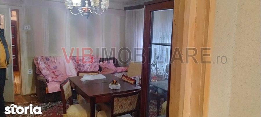 Apartament cu 2 camere semidecomandat în Complex Studențesc