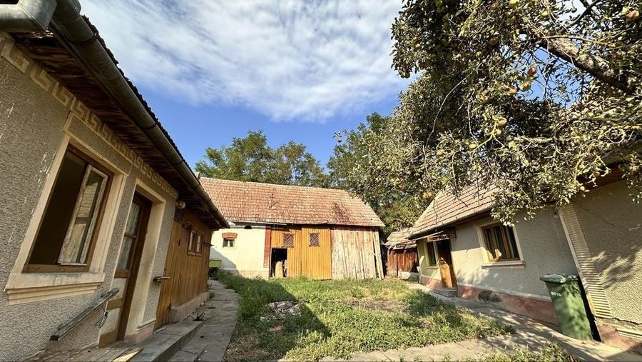 Casă cu 4 camere în Ghirbom