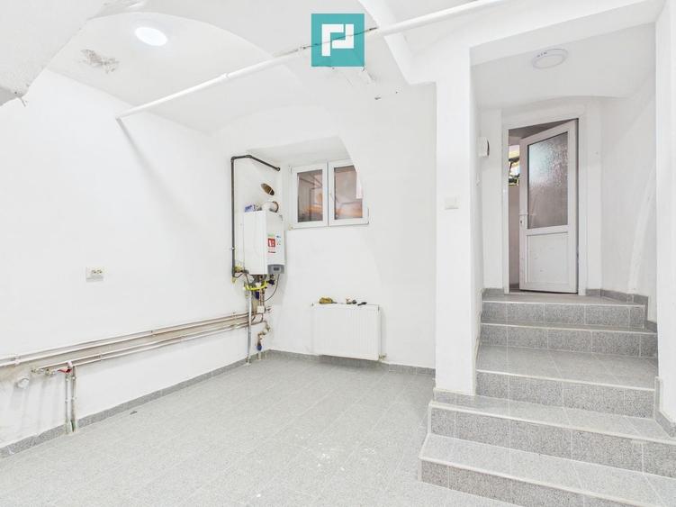 Apartament cu 2 camere semidecomandat în Boul Roșu