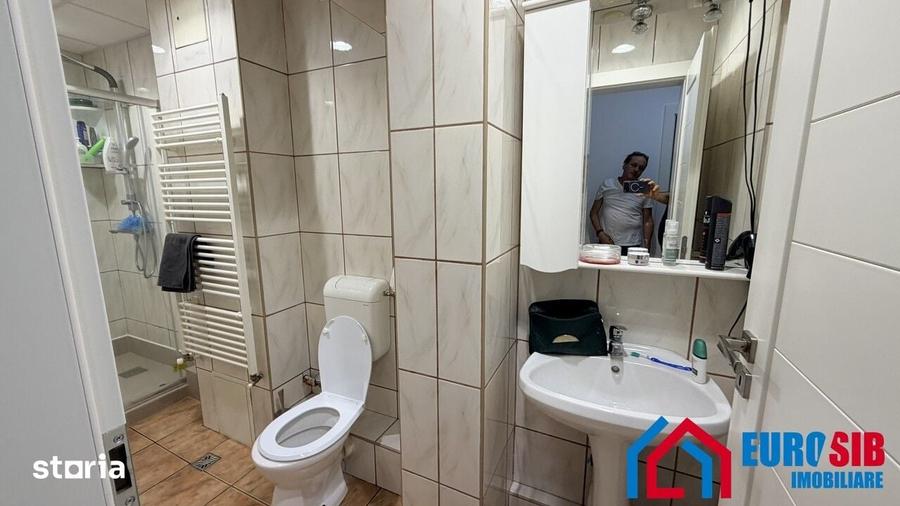 Apartament cu 3 camere decomandat în Ștrand