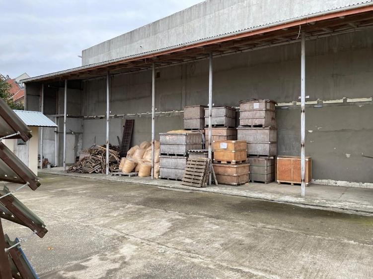 Spațiu industrial, de 312 mp, în Central