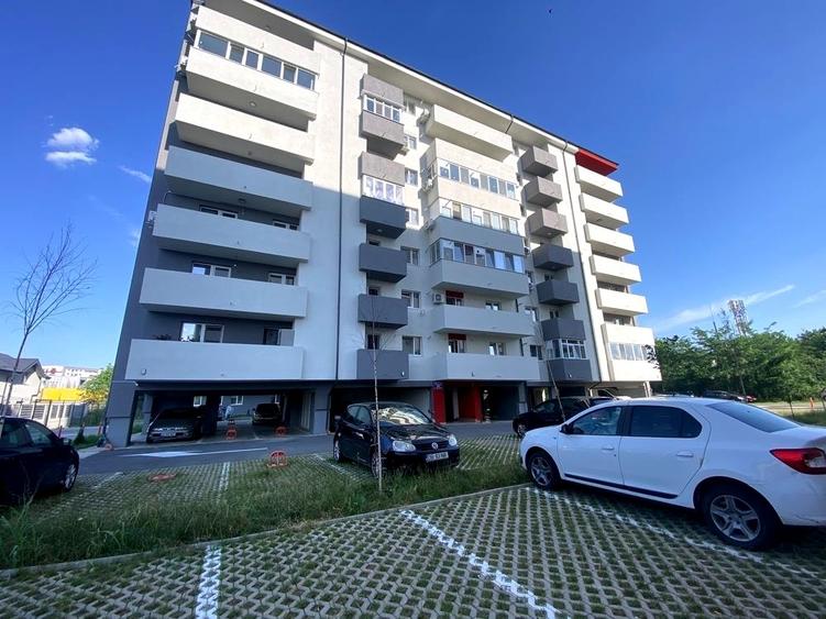 Apartament cu 2 camere decomandat în Apărătorii Patriei