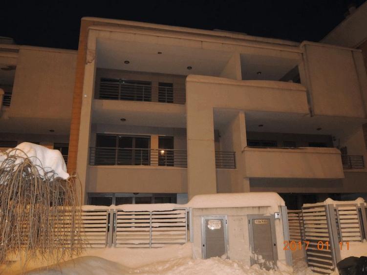 Casă cu 5 camere cu Teren 204 Mp în Băneasa