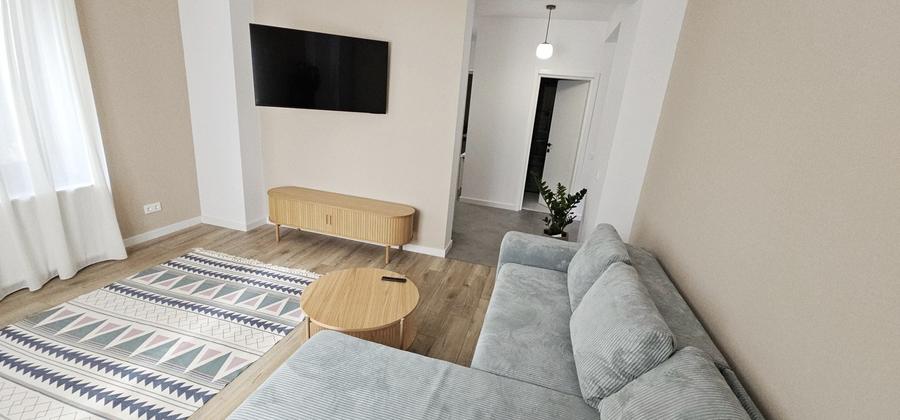 Apartament cu 2 camere semidecomandat în Exterior Vest