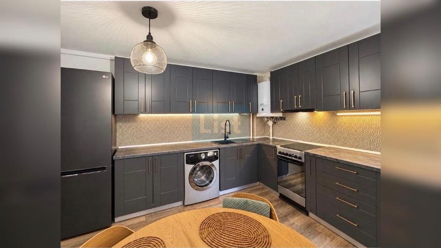 Apartament cu 2 camere decomandat în Zorilor