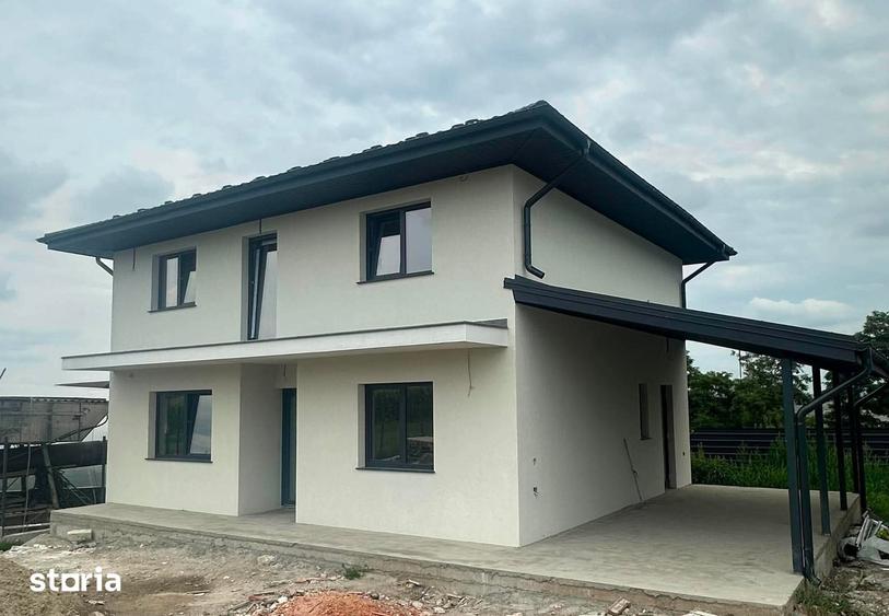 Casă cu 4 camere cu Teren 430 Mp în Exterior Vest