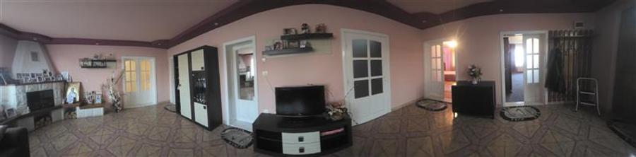 Casă cu 4 camere cu Teren 1200 Mp în Unirii