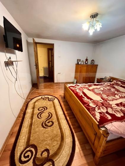 Casă individuală cu 3 camere cu Garaj în Hunedoara