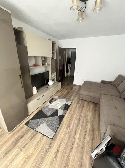 Apartament cu 2 camere semidecomandat în Ultracentral