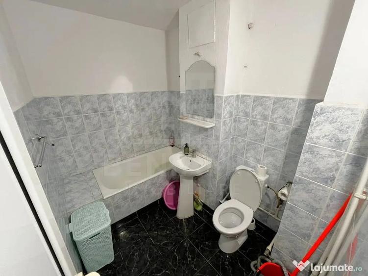 Apartament cu 2 camere decomandat în Craiovița Nouă