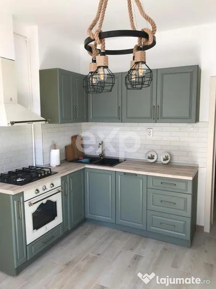 Casă cu 7 camere cu Teren 1500 Mp în Răzvad