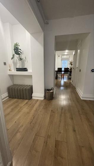 Apartament cu 4 camere decomandat în Central