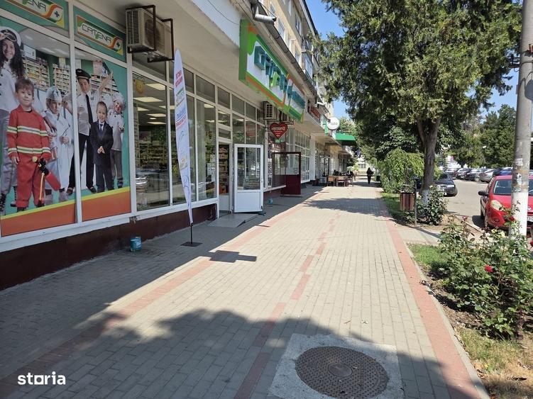 Apartament cu 4 camere semidecomandat în Central