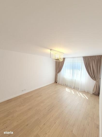 Apartament cu 2 camere decomandat în Noua