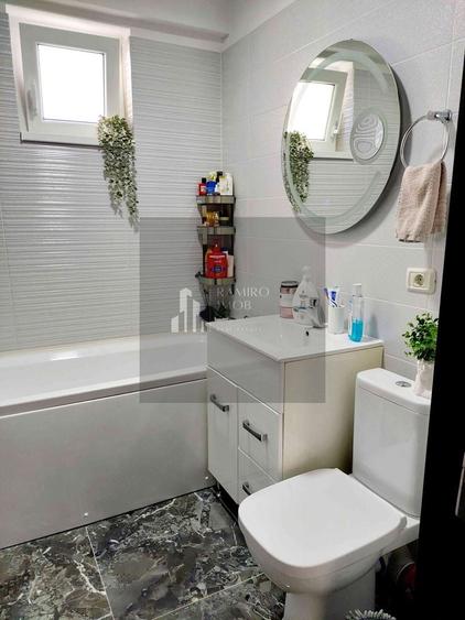 Apartament cu 2 camere decomandat, mobilat în Central