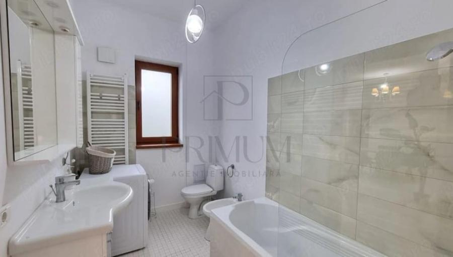 Apartament cu 2 camere decomandat în Complex Studențesc
