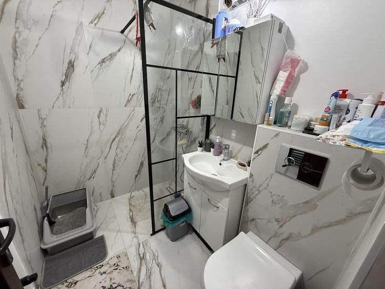 Apartament 3 cam modern complet renovat - mobilat Campina- central - 8