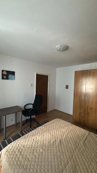 3 camere decomandat, 10 min metrou 1 Decembrie, etaj 3 - 2